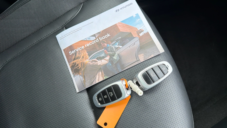 Hyundai TUCSON 1.6 TGDi 48V MHD 180 Ultimate 5dr 4WD DCT Petrol Estate